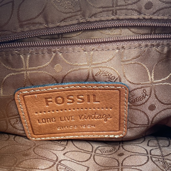 Fossil Crossbody bag. - Picture 5 of 16